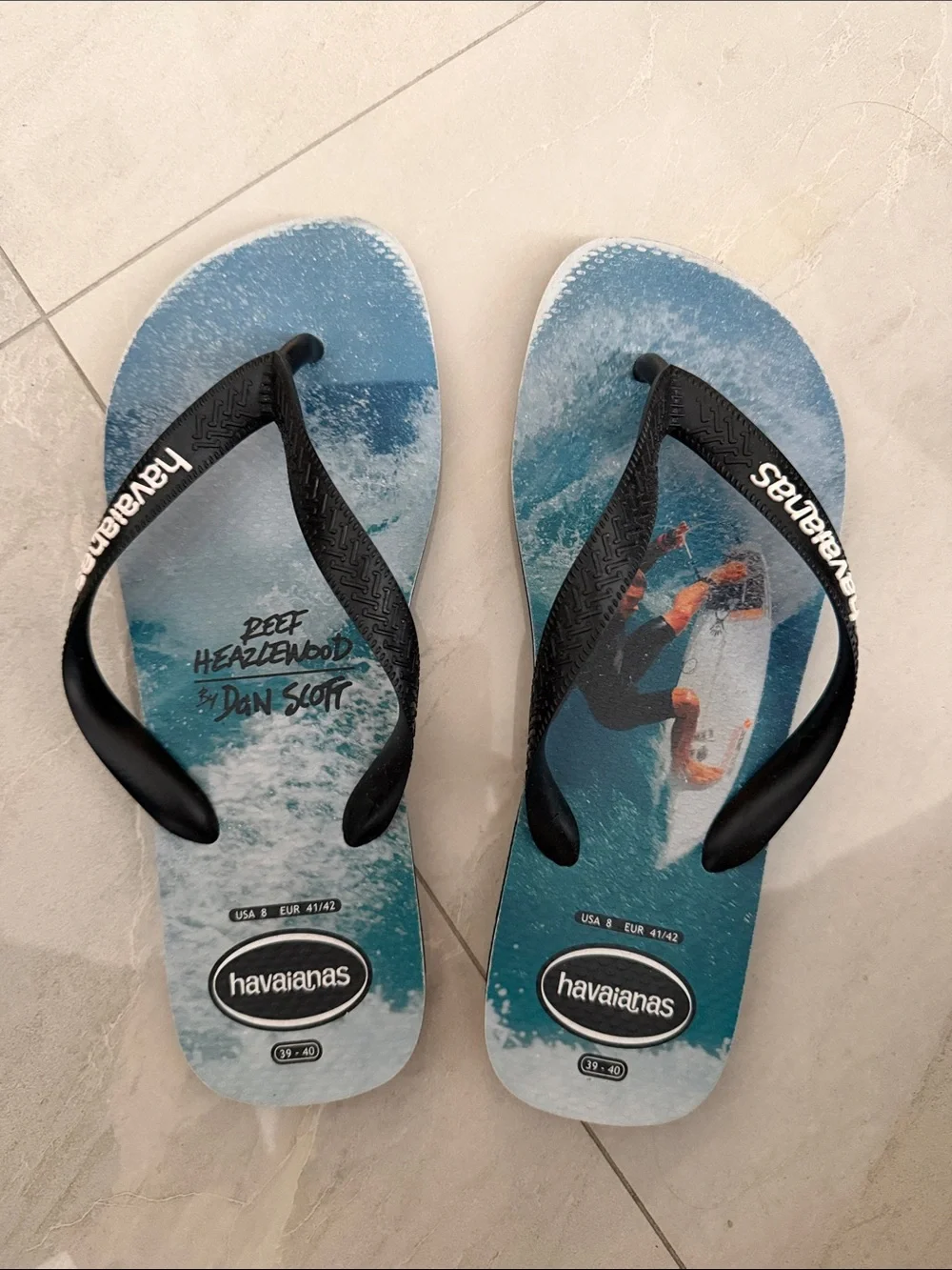 Havaianas Surf Graphic Flip Flops - Black & Blue